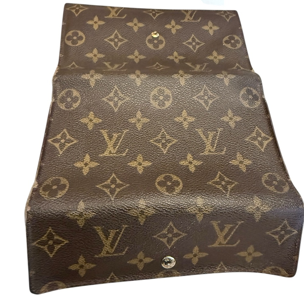 Louis Vuitton Brown Monogram Wallet - Picture 4 of 14